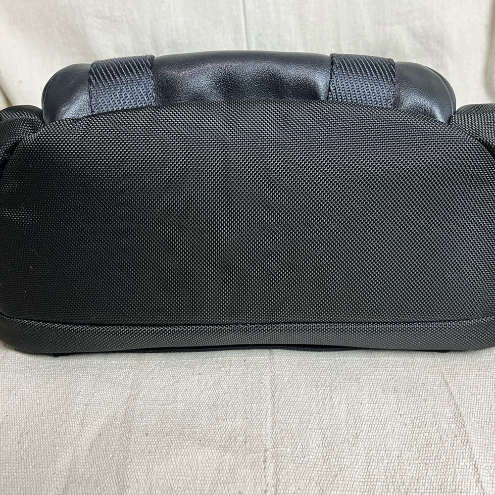 Tumi Backpack Alpha Bravo Black leather details. Pristine condition. - Picture 6 of 9